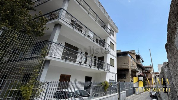 appartamento in vendita a Palermo in zona Chiavelli
