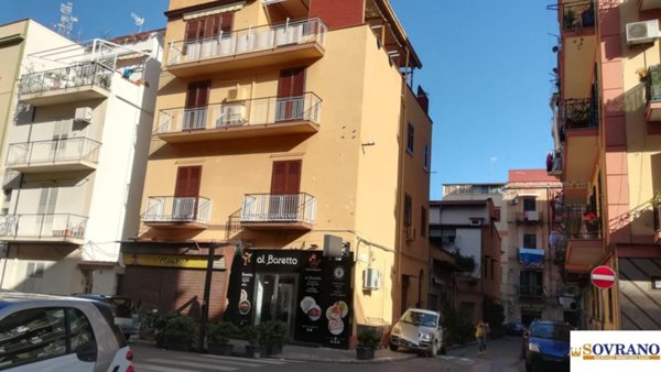 casa indipendente in vendita a Palermo in zona Arenella/Vergine Maria