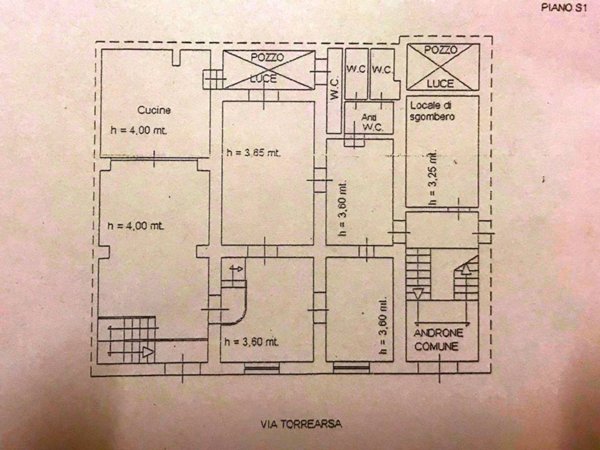 negozio in vendita a Palermo in zona Libertà