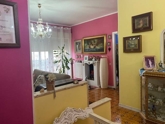 appartamento in vendita a Palermo in zona Montegrappa / Santa Rosalia