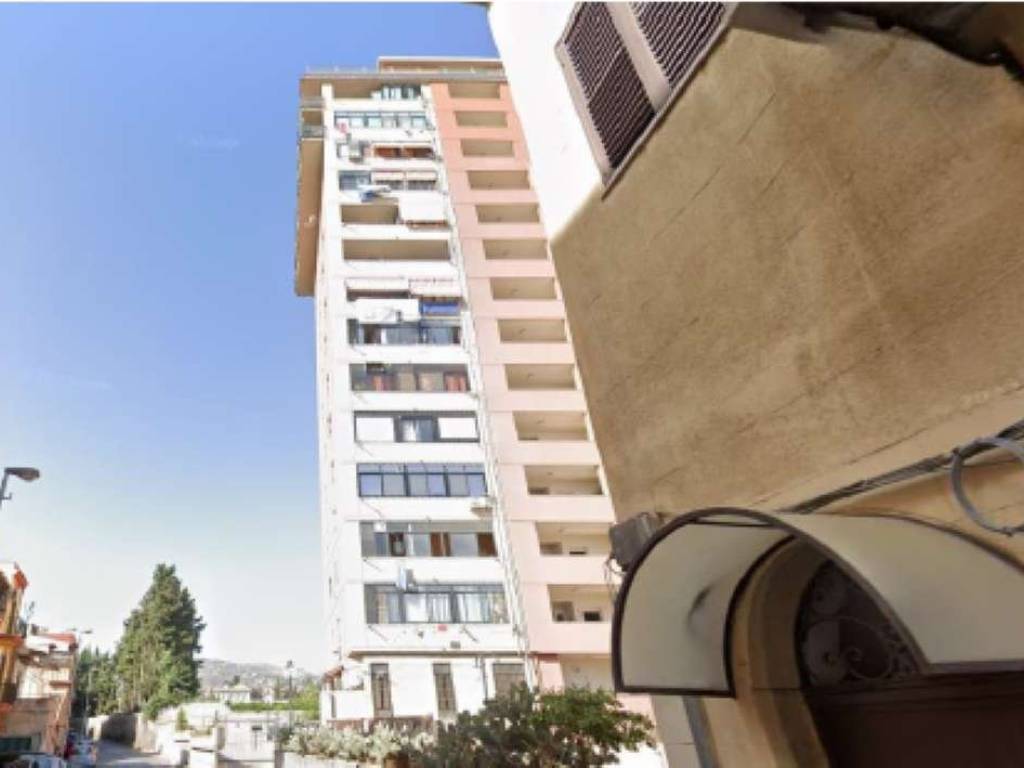 ufficio in vendita a Palermo in zona Zisa