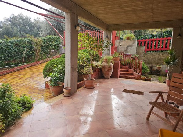 casa indipendente in vendita a Palermo in zona Borgo Nuovo