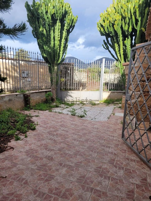 casa indipendente in vendita a Palermo in zona Pallavicino