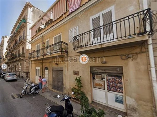 appartamento in vendita a Palermo in zona Zisa