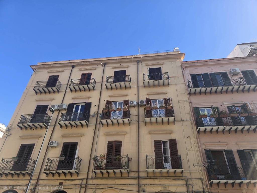 appartamento in vendita a Palermo in zona Montegrappa / Santa Rosalia