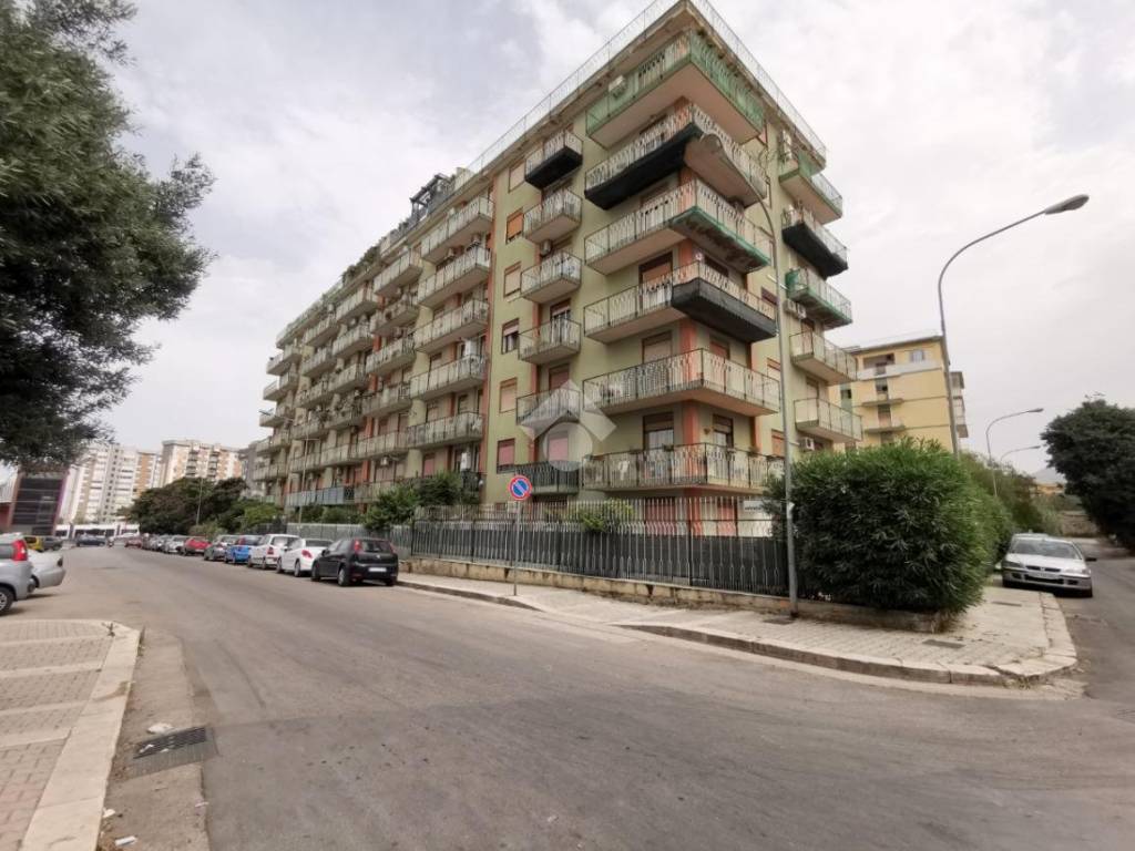 appartamento in vendita a Palermo in zona Altarello