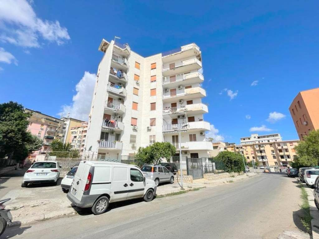 appartamento in vendita a Palermo in zona Altarello