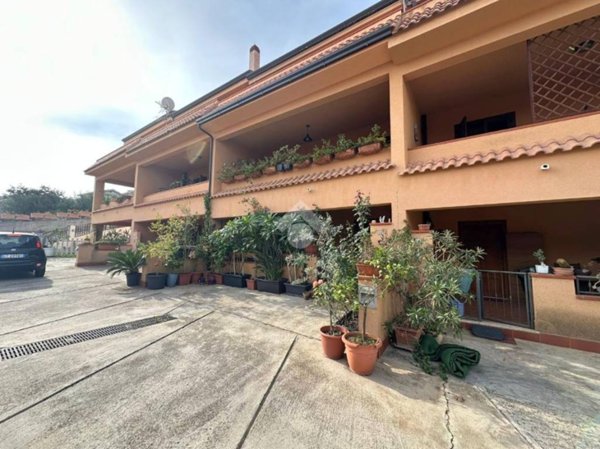 casa indipendente in vendita a Palermo in zona Baida