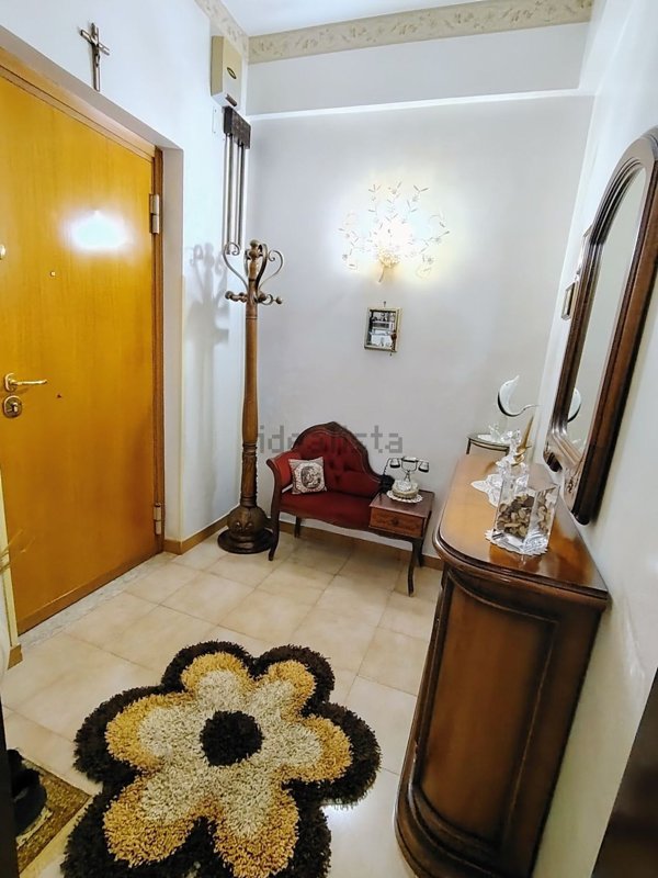 appartamento in vendita a Palermo in zona Zisa