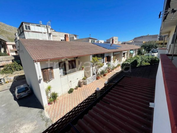 casa indipendente in vendita a Palermo in zona Tommaso Natale