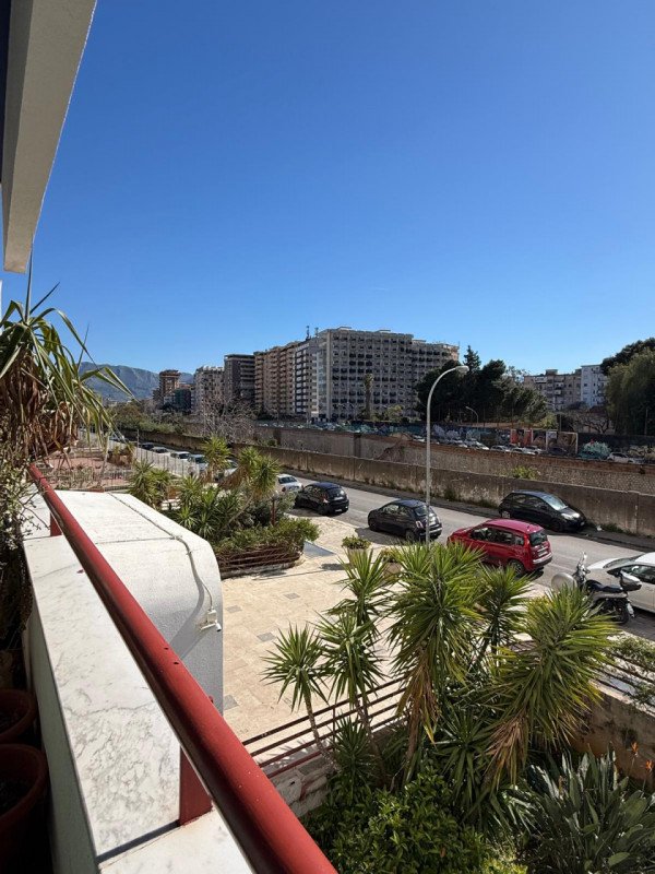 appartamento in vendita a Palermo in zona Montepellegrino