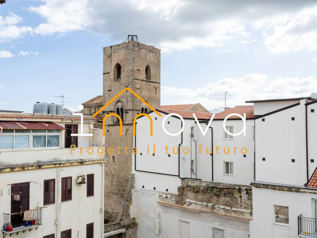 appartamento in vendita a Palermo in zona Centro storico