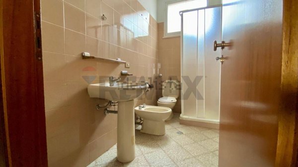 ufficio in vendita a Palermo in zona Libertà