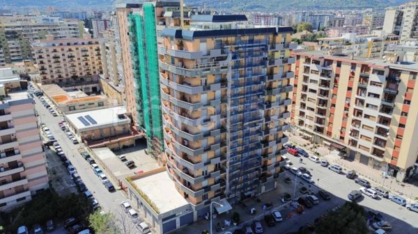 appartamento in vendita a Palermo in zona Malaspina/Palagonia