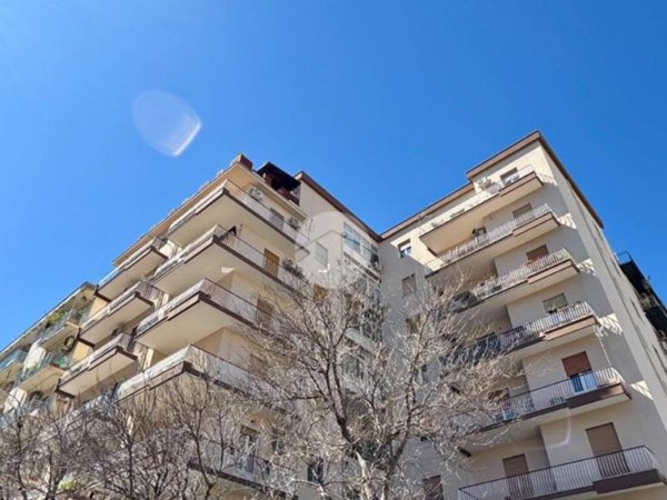 appartamento in vendita a Palermo in zona Malaspina/Palagonia