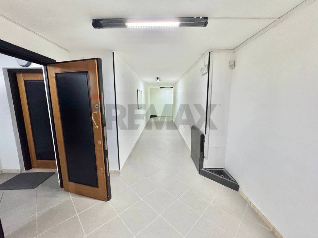 ufficio in vendita a Palermo in zona Libertà