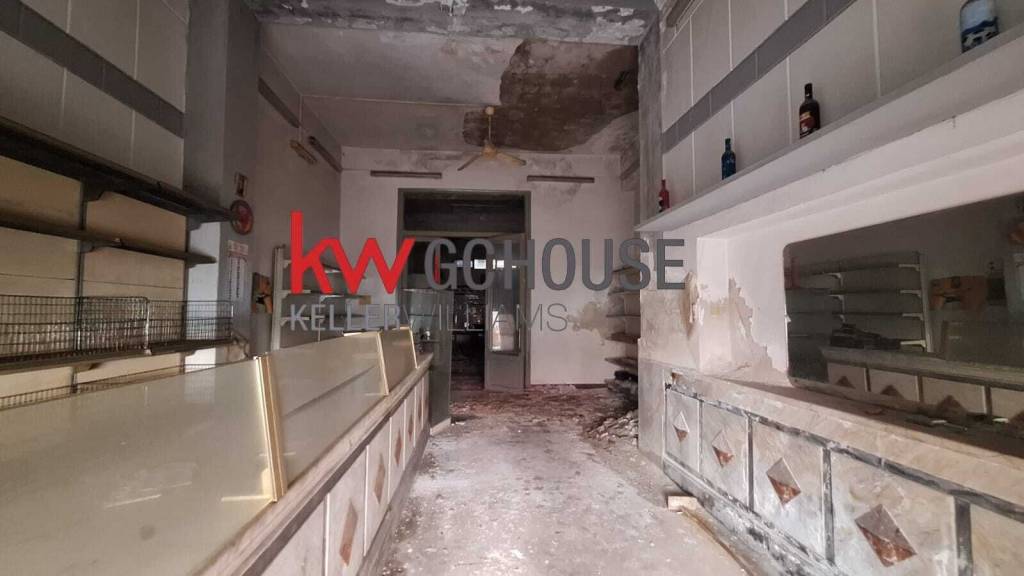 negozio in vendita a Palermo in zona Montepellegrino