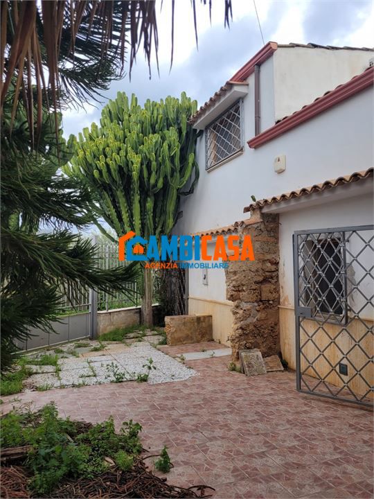 appartamento in vendita a Palermo in zona Mondello