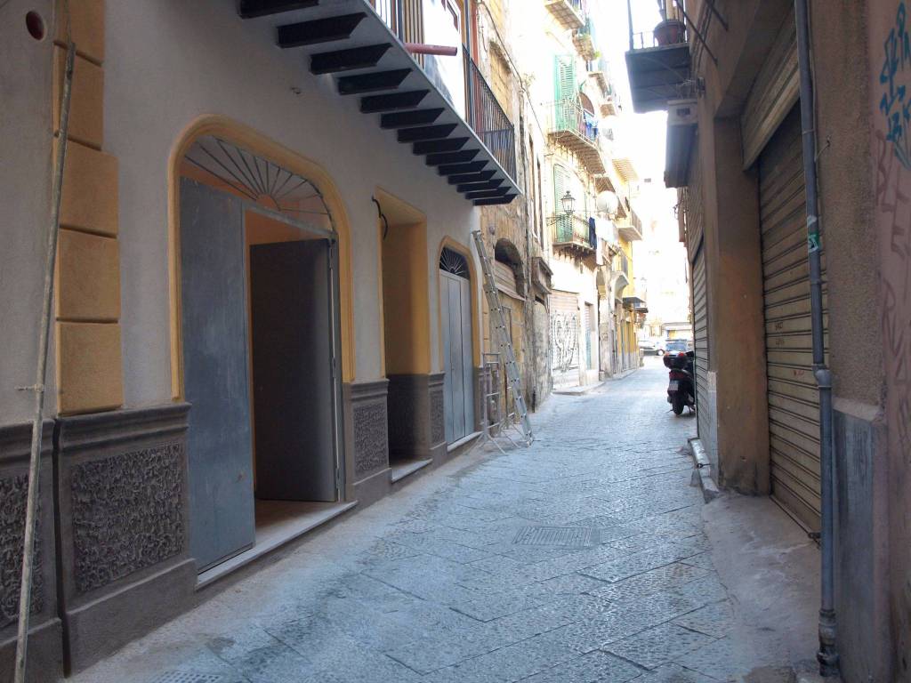 negozio in vendita a Palermo in zona Centro storico
