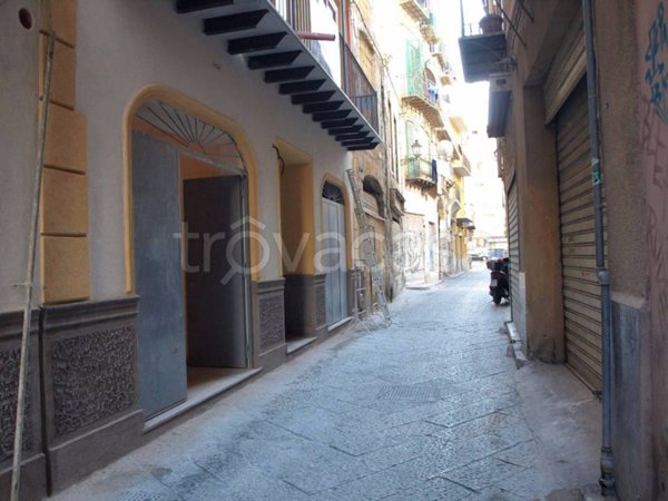 negozio in vendita a Palermo