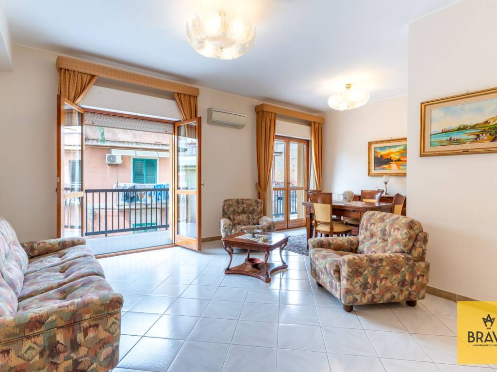 appartamento in vendita a Palermo in zona Uditore