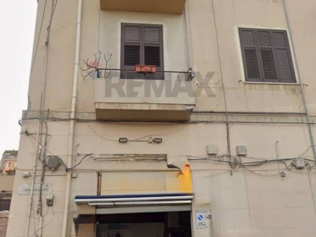 locale commerciale in vendita a Palermo in zona Centro storico