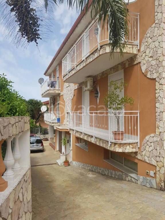 appartamento in vendita a Palermo in zona Chiavelli