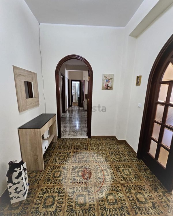 appartamento in vendita a Palermo in zona Montegrappa / Santa Rosalia