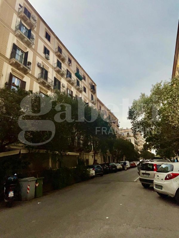 appartamento in vendita a Palermo in zona Politeama