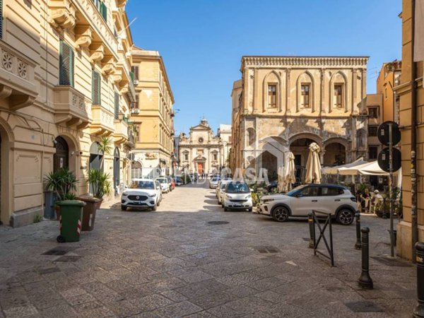 appartamento in vendita a Palermo in zona Centro storico