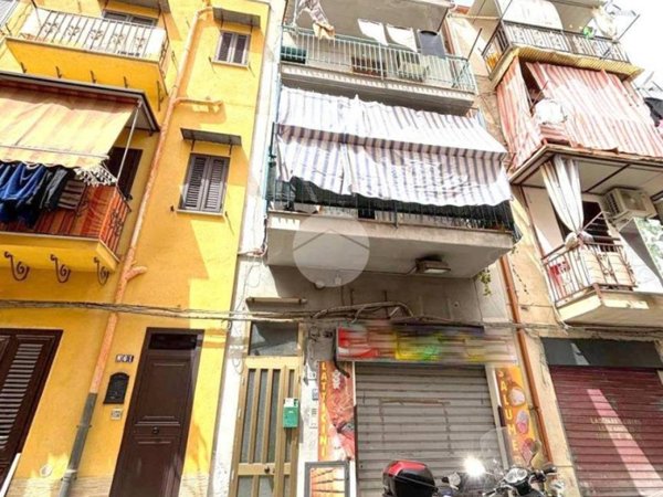 appartamento in vendita a Palermo in zona Malaspina/Palagonia