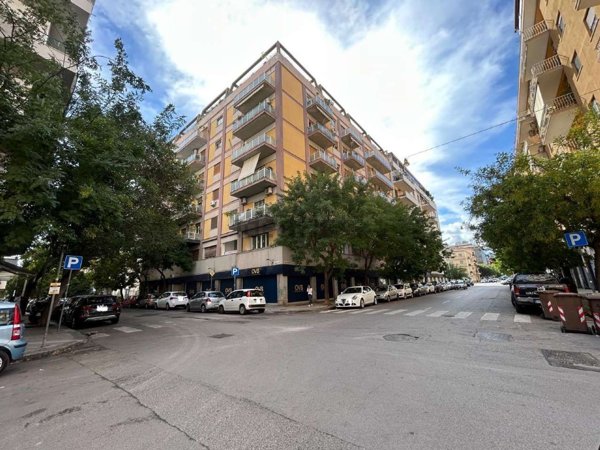appartamento in vendita a Palermo in zona Libertà