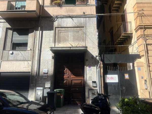locale di sgombero in vendita a Palermo
