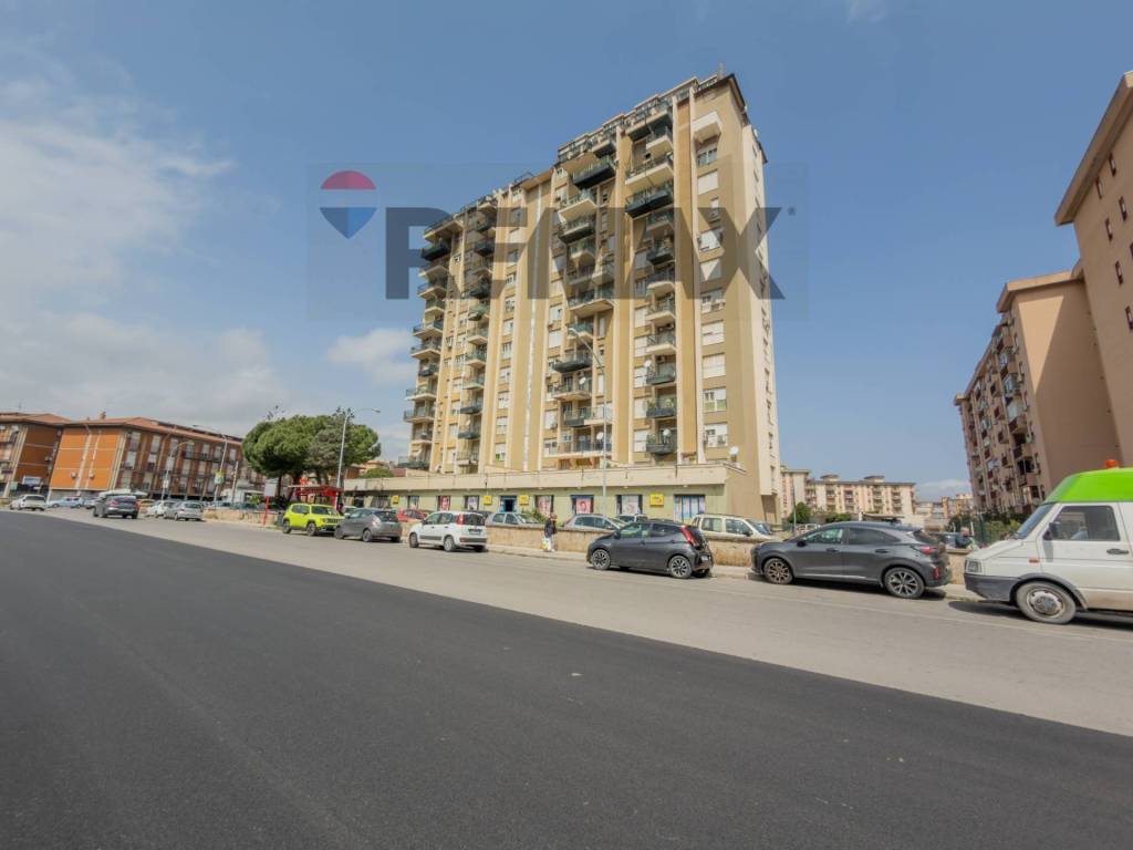 appartamento in vendita a Palermo in zona Montegrappa / Santa Rosalia