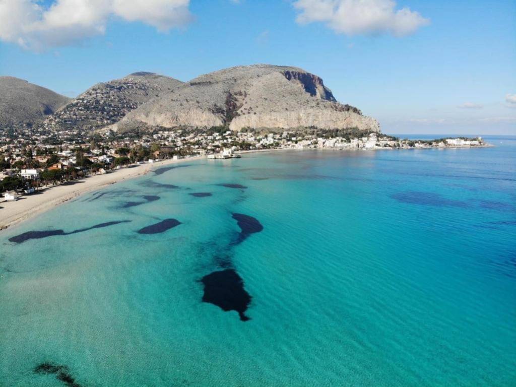 appartamento in vendita a Palermo in zona Mondello