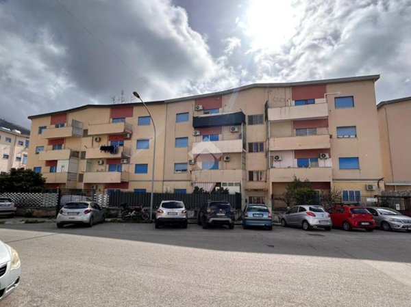 appartamento in vendita a Palermo