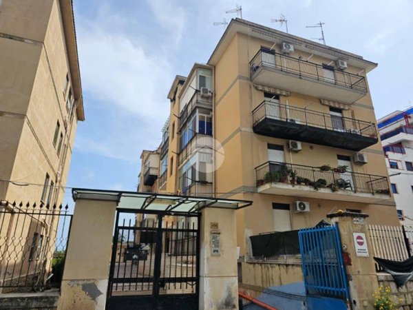 appartamento in vendita a Palermo in zona Oreto