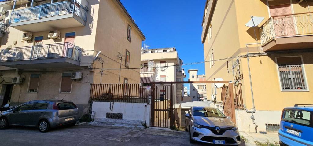 appartamento in vendita a Palermo in zona San Lorenzo