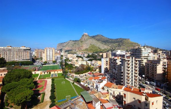 appartamento in vendita a Palermo in zona Montepellegrino