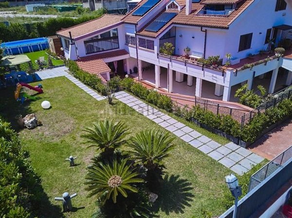 casa indipendente in vendita a Palermo in zona Tommaso Natale