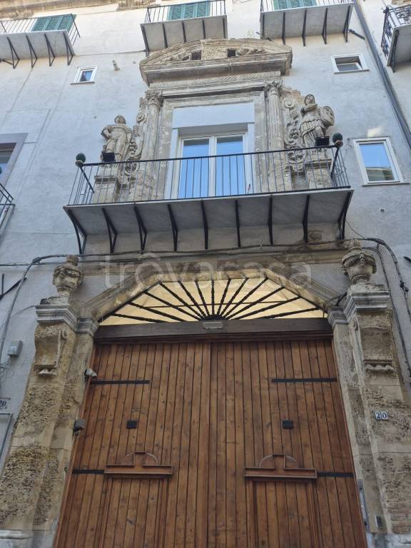 appartamento in vendita a Palermo in zona Centro storico