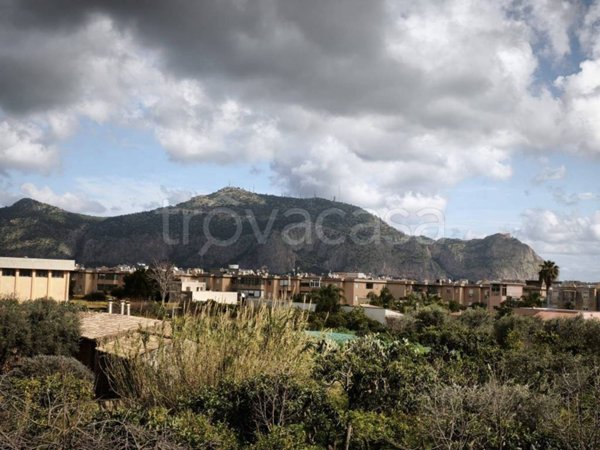 casa indipendente in vendita a Palermo