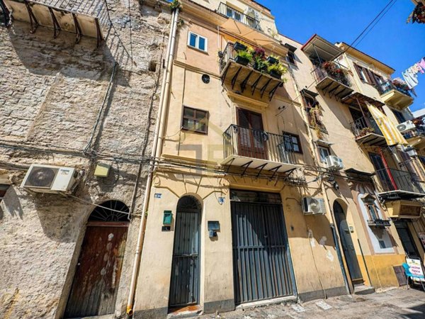appartamento in vendita a Palermo in zona Centro storico
