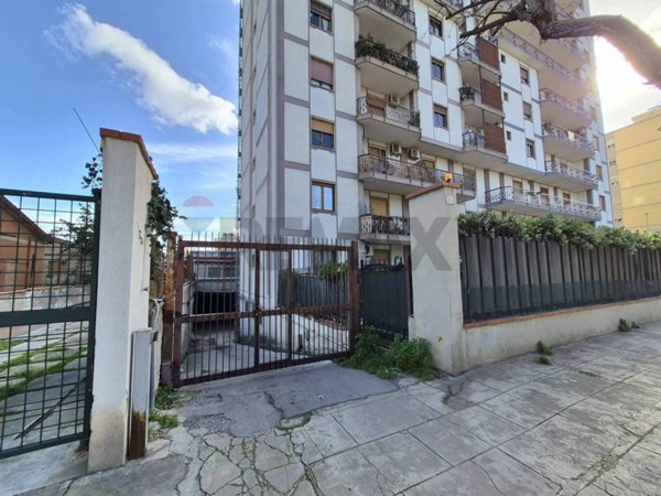 locale di sgombero in vendita a Palermo in zona San Lorenzo