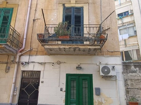 appartamento in vendita a Palermo in zona Borgo Nuovo