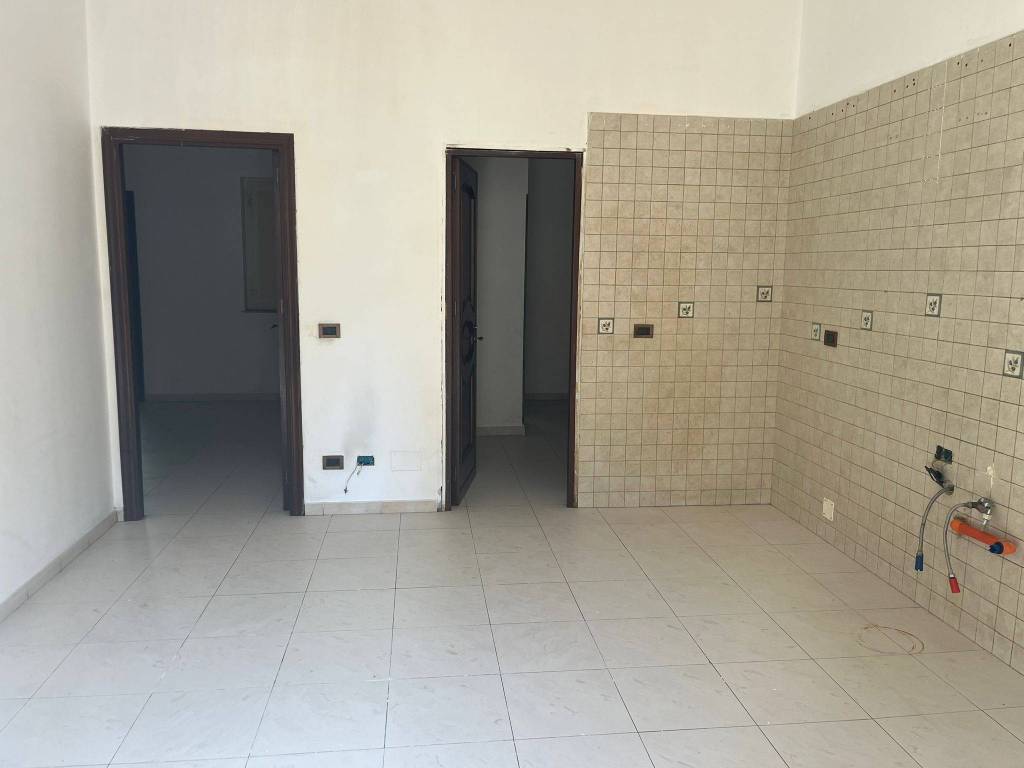 appartamento in vendita a Palermo in zona Malaspina/Palagonia