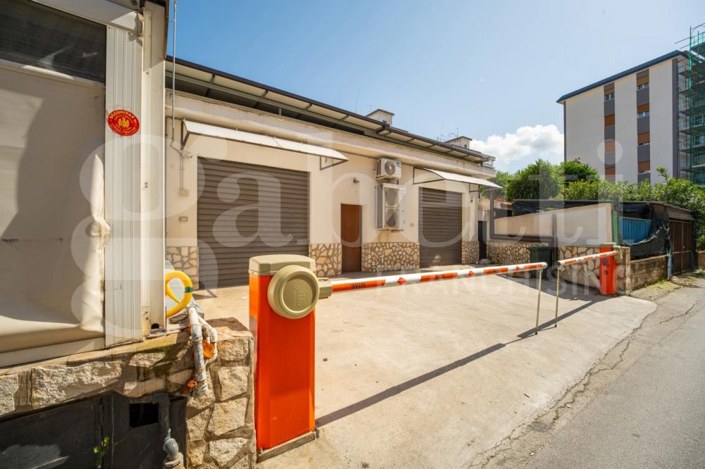 negozio in vendita a Palermo