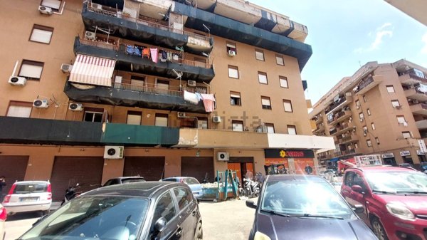 appartamento in vendita a Palermo in zona Montegrappa / Santa Rosalia