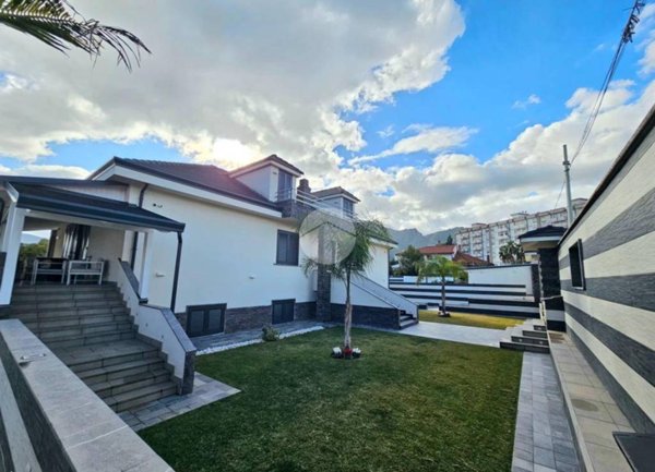 casa indipendente in vendita a Palermo in zona Oreto