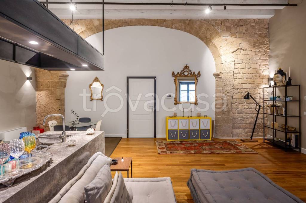 appartamento in vendita a Palermo in zona Centro storico
